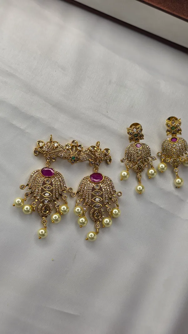 Golden_And_Ruby_Brass_Victorian_Vati_Set_For_Women