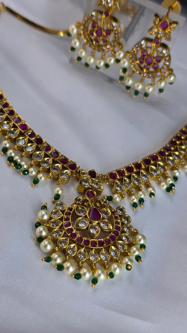 Multicolour_Brass_Necklace_Set_For_Women