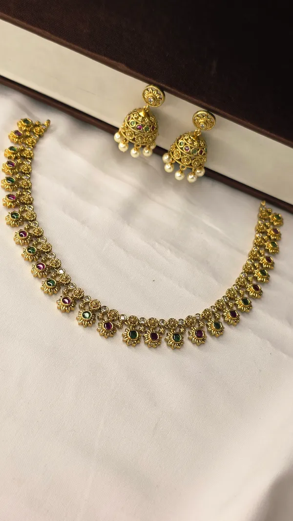 Multicolour_Brass_Necklace_Set_For_Women