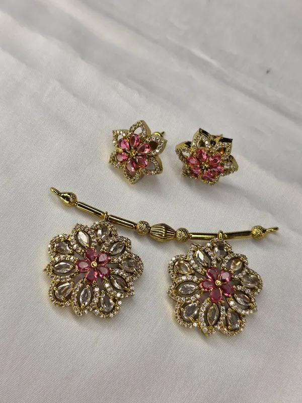 Golden_And_Ruby_Brass_Victorian_Vati_Set_For_Women