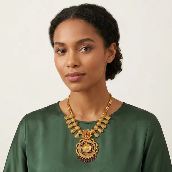 Golden_Brass_Necklace_Set_For_Women