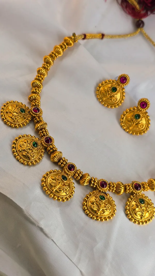Golden_Mazak_Coin_Haar_Necklace_Set_For_Women