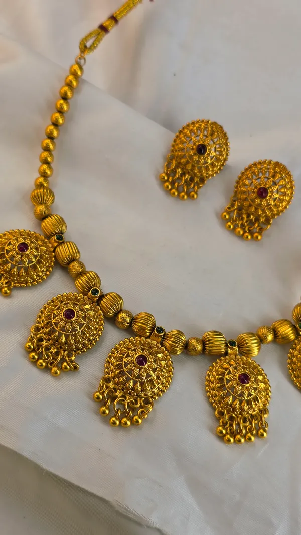 Golden_Mazak_Coin_Haar_Necklace_Set_For_Women