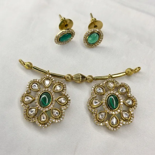 Golden_And_Green_Brass_Victorian_Vati_Set_For_Women