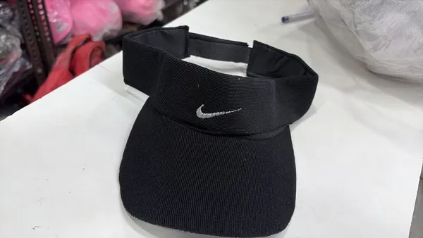 Nike_Swoosh_Logo_Sports_Visor_Cap_-_Black