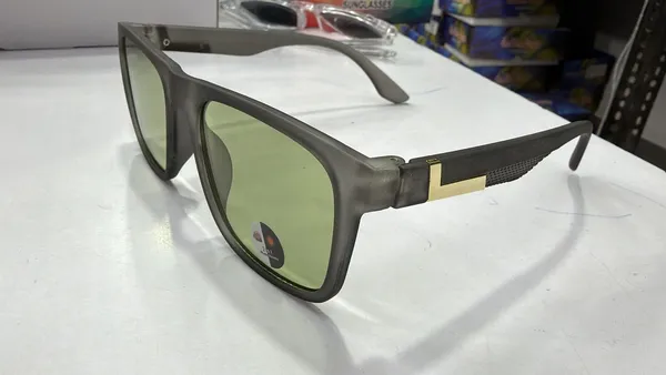 Square_Frame_Sunglasses_With_Green_Tinted_Lenses_And_Metal_Accent