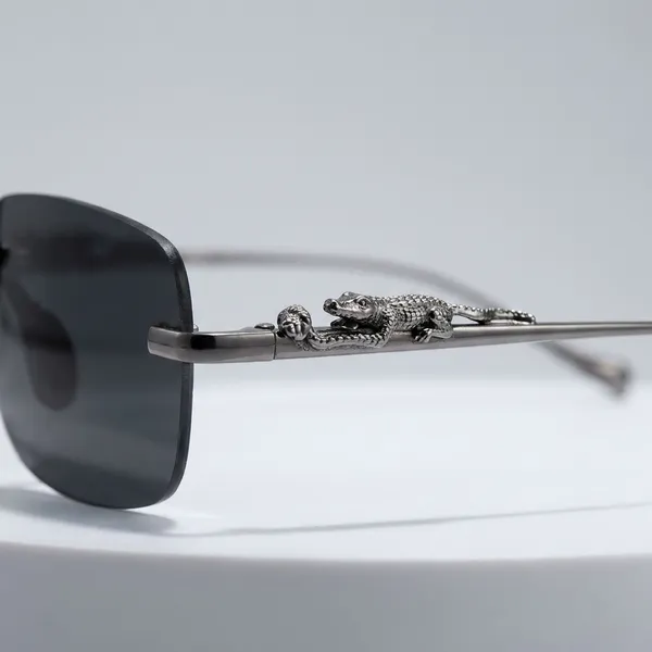 Rimless_Frameless_Sunglasses_With_Sleek_Metal_Temples