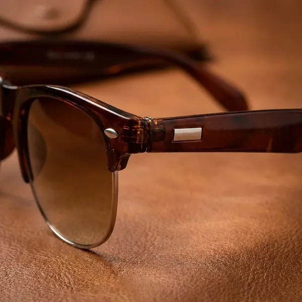 Stylish_Brown_Clubmaster_Sunglasses_With_Gold_Mirror_Lenses