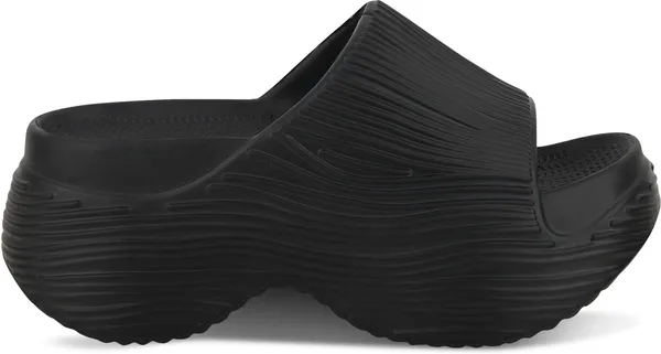 Trump_Women_Heels_Black