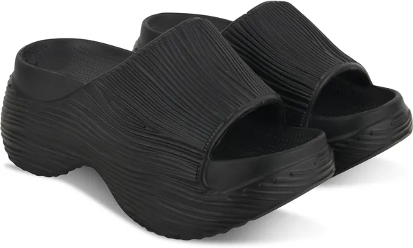 Trump_Women_Heels_Black