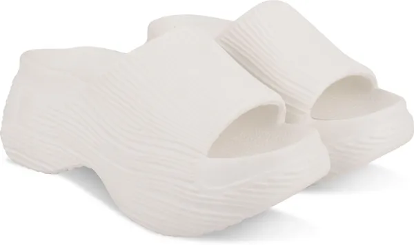 Trump_Women_Heels_White