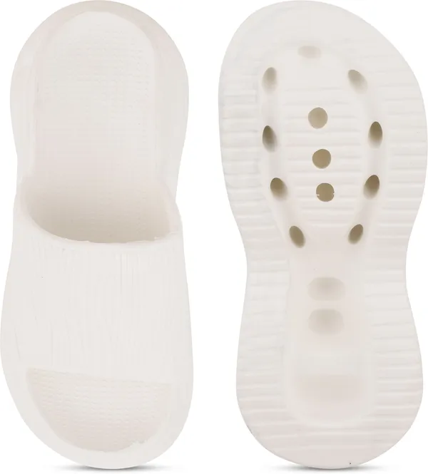 Trump_Women_Heels_White