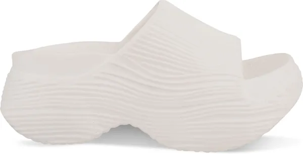 Trump_Women_Heels_White