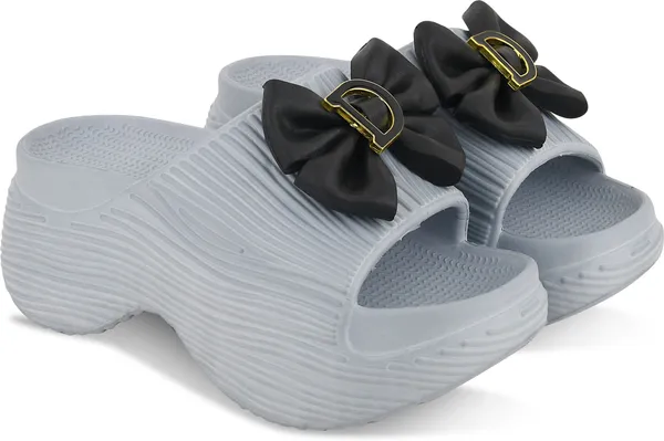 Trump_Women_Heels_Grey
