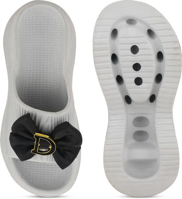 Trump_Women_Heels_White