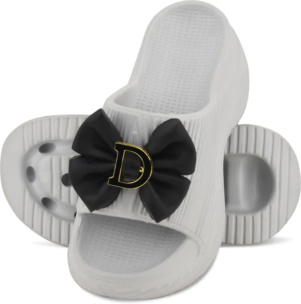 Trump_Women_Heels_White