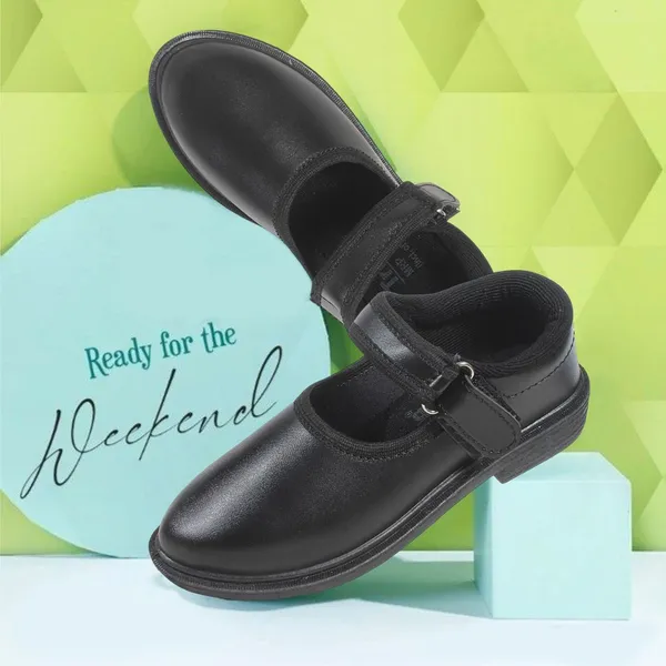 Trump_Casuals_For_Women_Black
