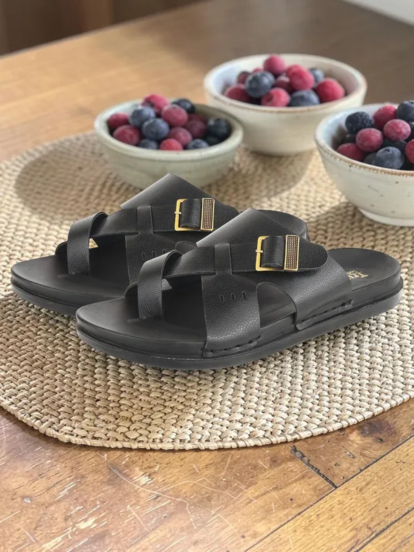Trump_Men_Sandals_Black