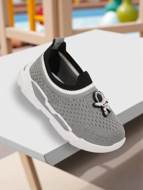 Trump_Boys_&_Girls_Slip_On_Running_Shoes_Grey