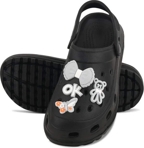 Trump_Women_Black_Clogs