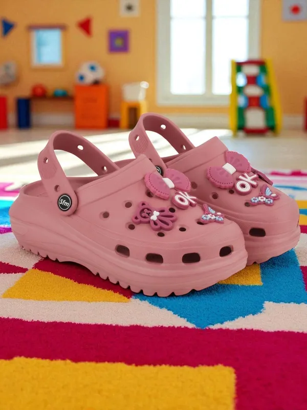 Trump_Women_Pink_Clogs