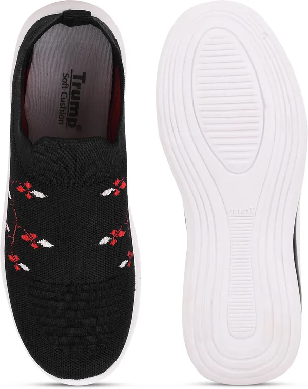 Trump_Casuals_For_Women_Black