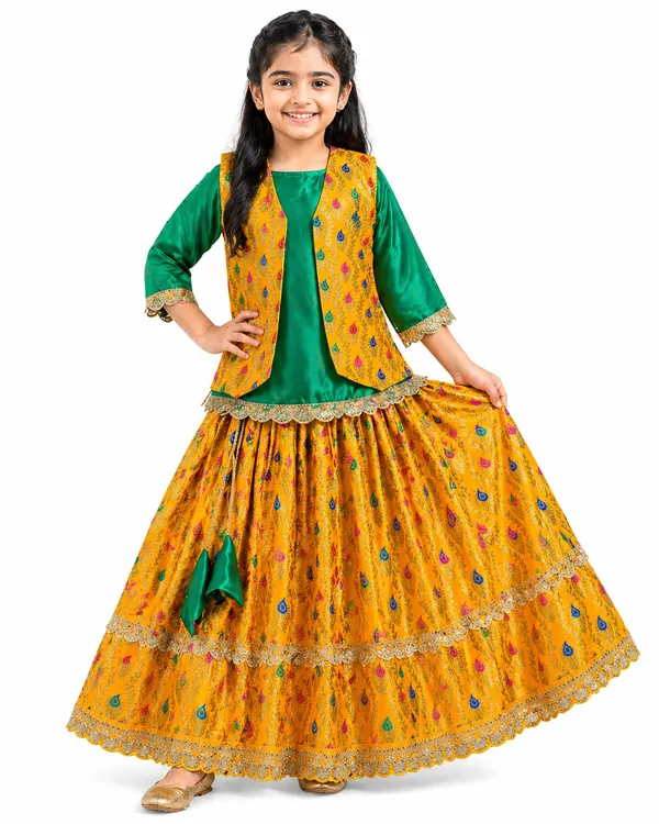 Baby_Shri_Luxury_Uttarakhandi_Traditional_Dress_For_Girls_|_Premium_Pahadi_Kumaoni_Garhwali_Cultural_Costume_|_Yellow_&_Green_Ethnic_Wear_Fancy_Dress
