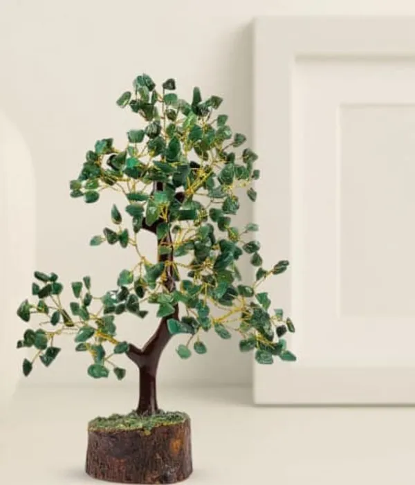 Green_Aventurine_Crystal_Tree_With_Wooden_Base_-_Feng_Shui_Décor