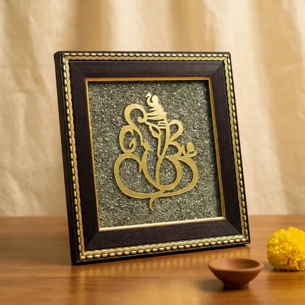 Decorative_Ganesha_Wall_Frame_With_Glitter_Art_-_Premium_Wooden_Finish