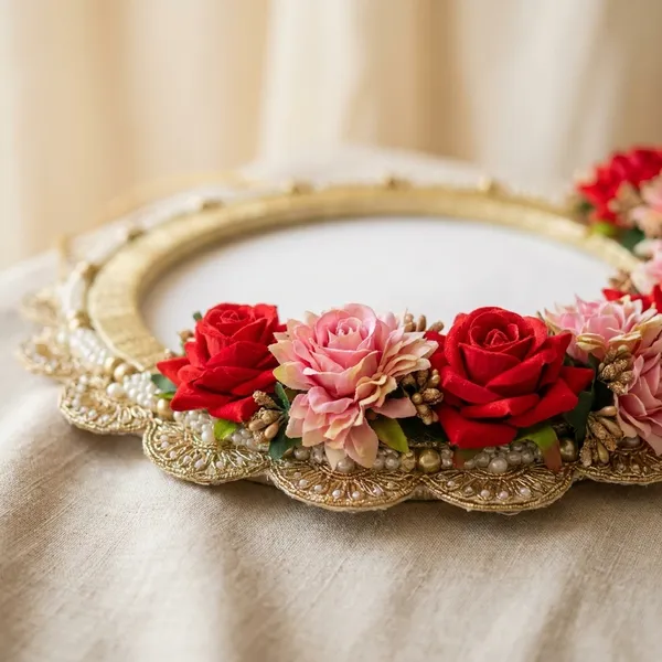 Decorative_Floral_Kumkum_Hand_Print_Thali_With_Red_And_Pink_Roses_-_Wedding_And_Festive_Decor