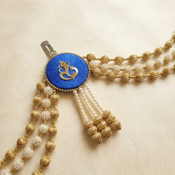 Traditional_Decorative_Door_Toran_With_Beaded_Garland_And_Hanging_Beads