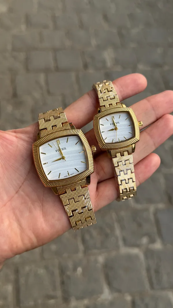 Fossil_Analog_Gold_Dial_Women's_Watch_(Pack_Of_2)