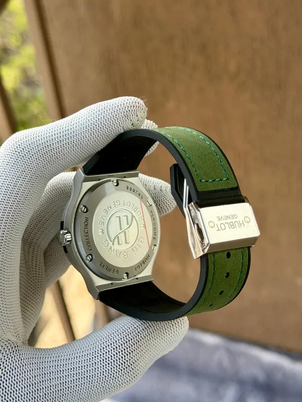 Premium_Stainless_Steel_And_Mineral_Glass_Hublot_Big_Bang_Classic_Leather_Belt_Watch