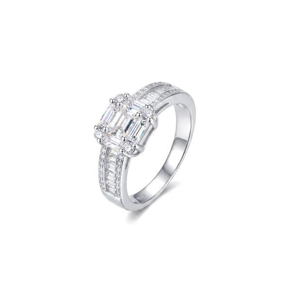 Silver-Tone_Emerald-Cut_Stone_Statement_Ring_For_Women