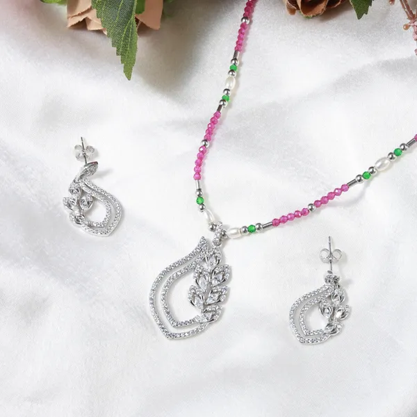 Multicolor_Beaded_Pendant_Jewellery_Set_For_Women