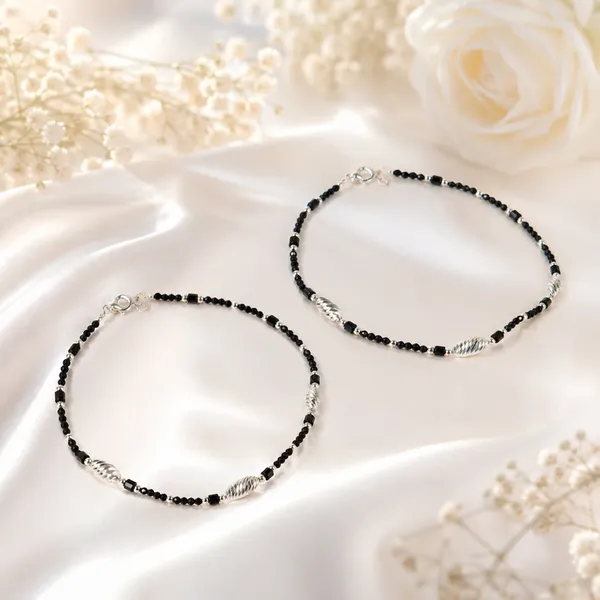 Black_Beaded_Silver_Tone_Bracelet_For_Women