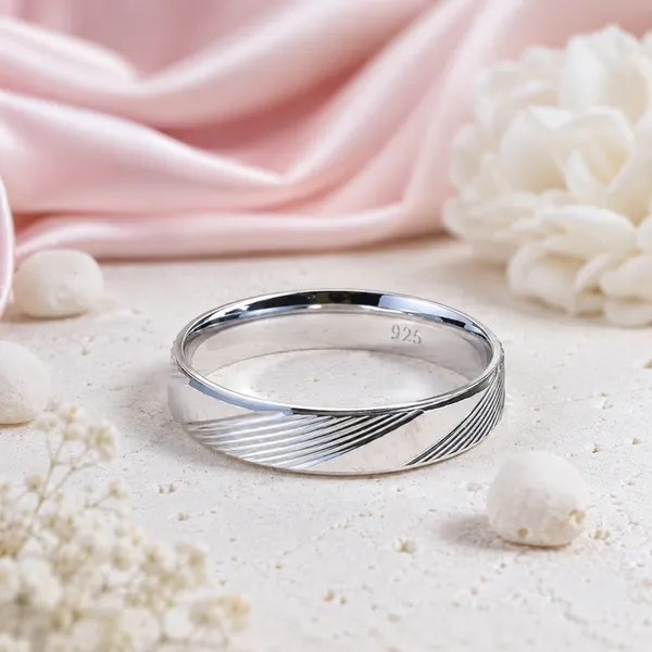 Silver_Textured_Band_Ring_For_Men