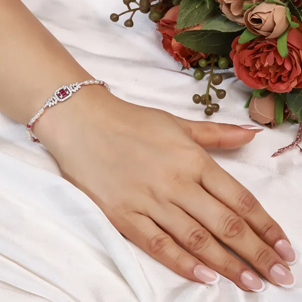 White_Pearl_Stone_Bracelet_For_Women