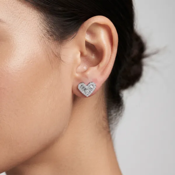 Silver-Tone_Heart_Stud_Earrings_For_Women