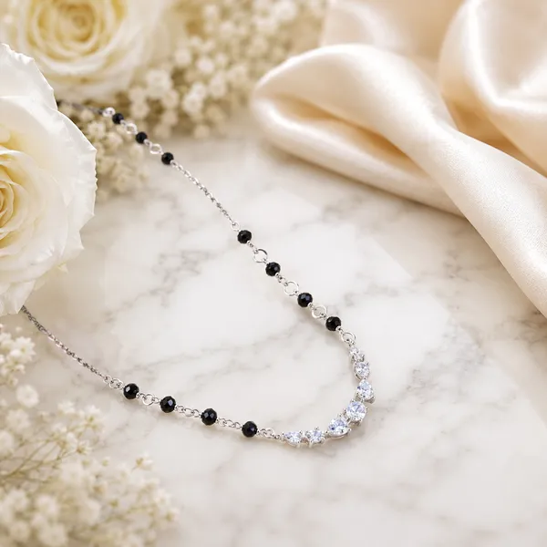 Black_Beaded_Crystal_Necklace_For_Women