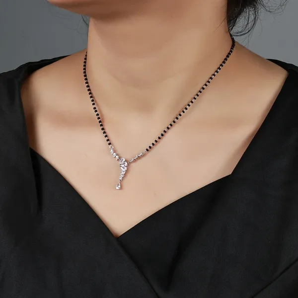 Black_Beaded_Crystal_Pendant_Mangalsutra_Necklace_For_Women