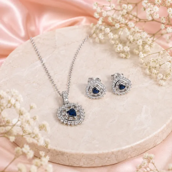 Silver_Heart_Pendant_Necklace_And_Earrings_Set_For_Women