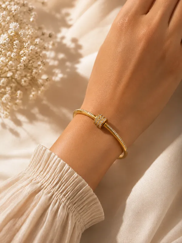 Screw_Kada_with_stones_Baby_size