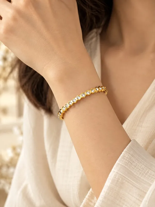Silver_stone_Kada