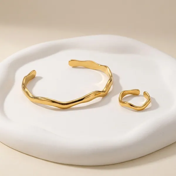 Wavy_Bangle_And_Ring_Set_(_Adjustable)