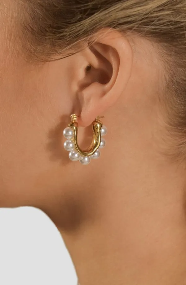 U_Pearl_earrings