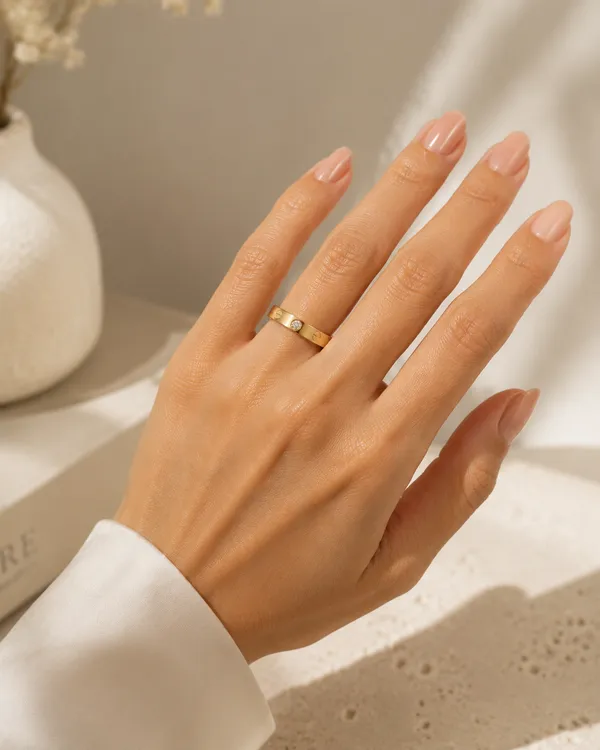 Love_Ring_with_stone_size_7
