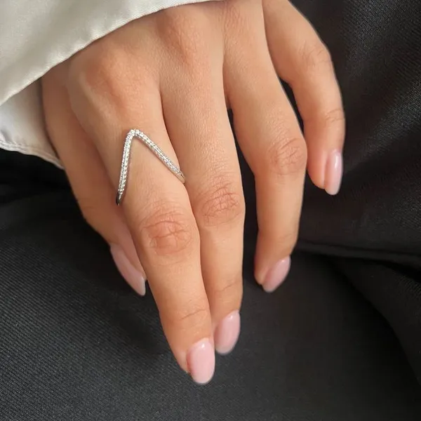 V_ring_Silver_with_stones