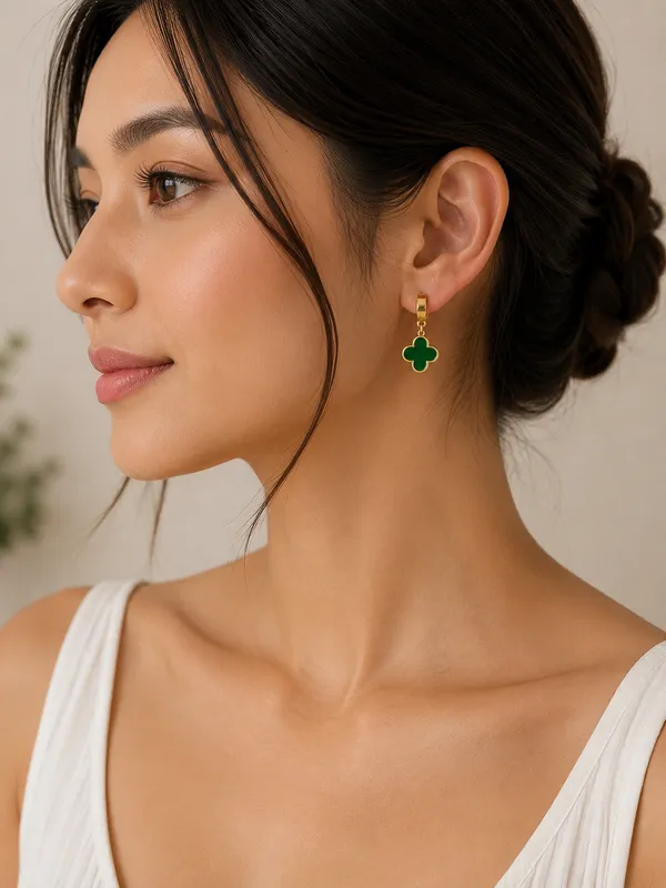 Gold_Elegant_Green_Clover_Drop_Earrings