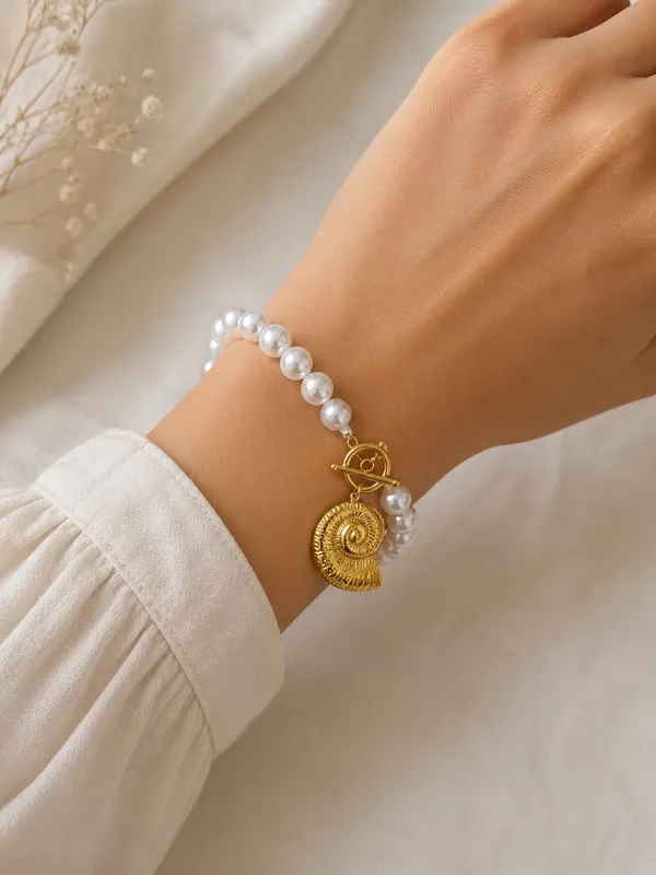 Snail_Charm_Pearl_bracelet